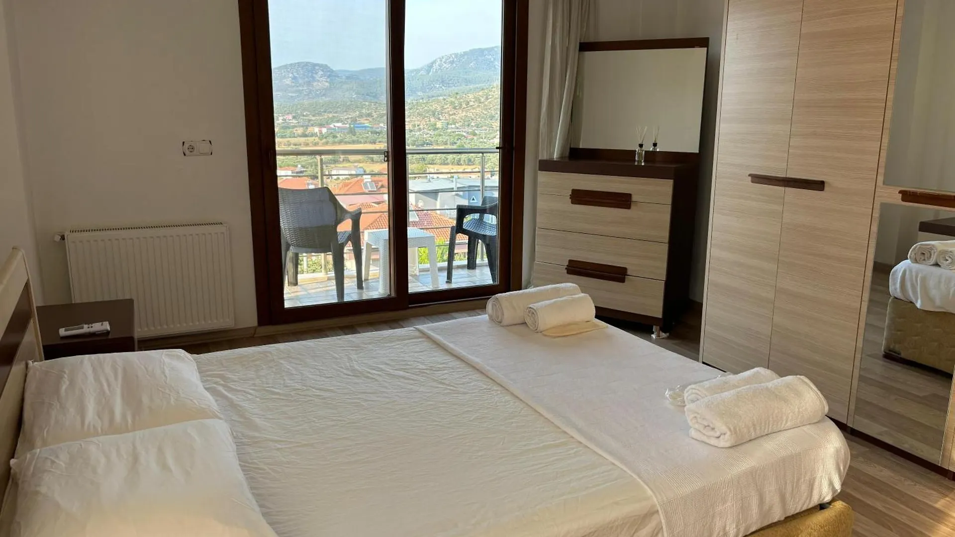 Milas-Bodrum Oezel Havuzlu Triplex Villa