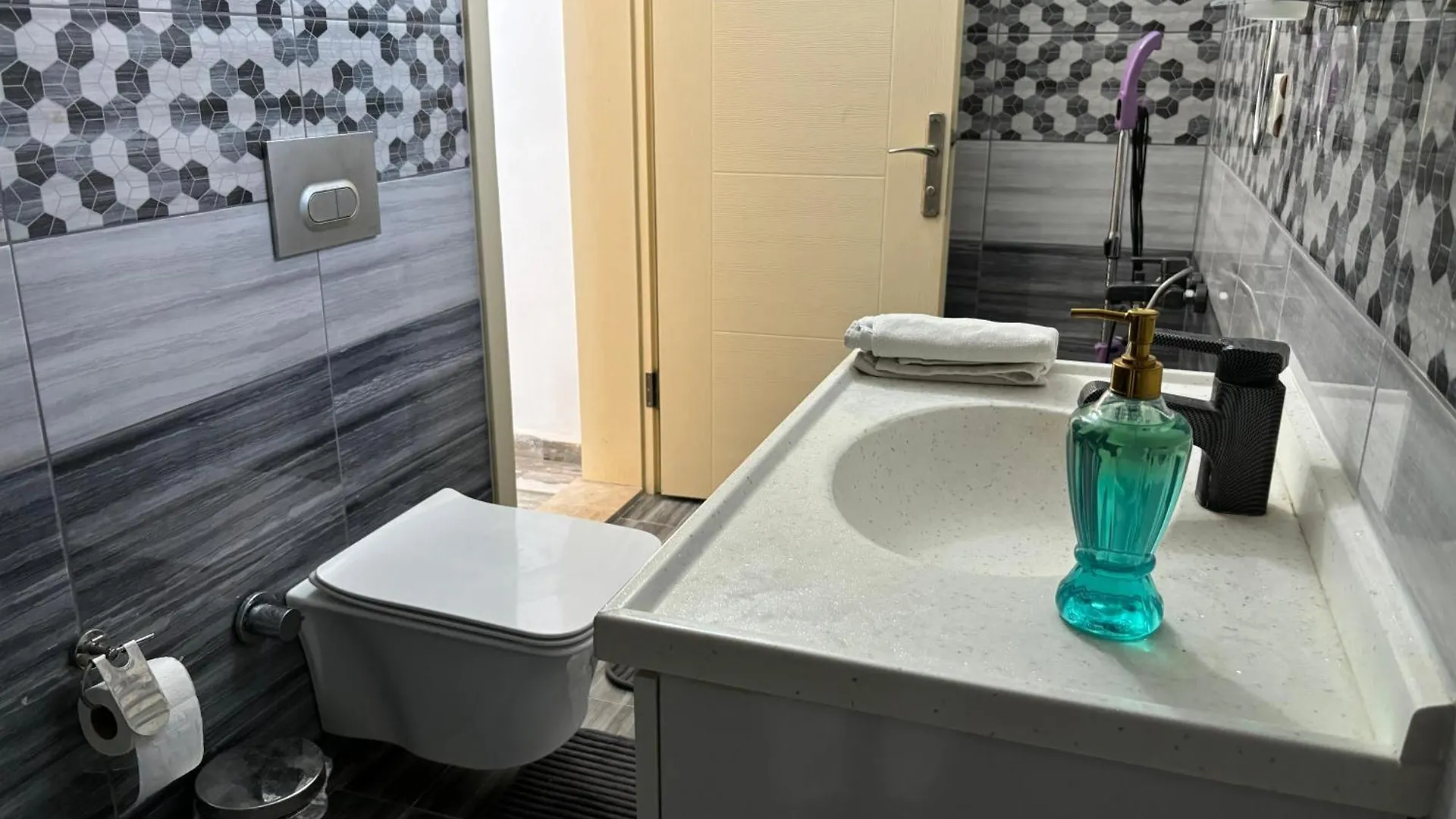 Milas-Bodrum Oezel Havuzlu Triplex Villa