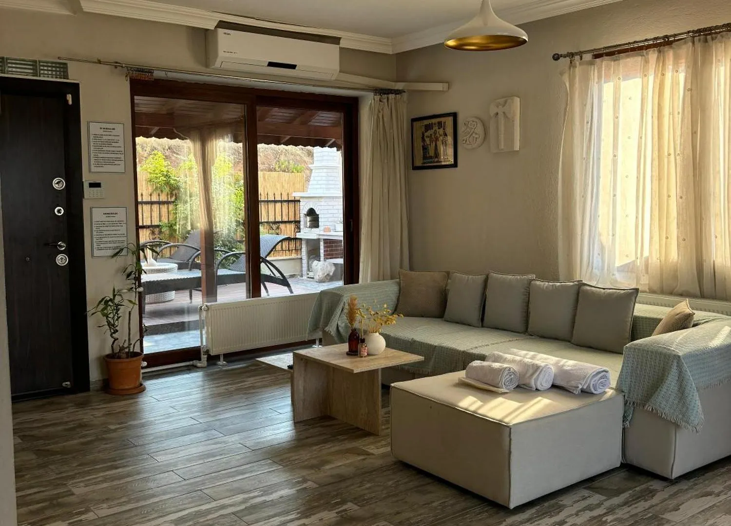 Milas-Bodrum Oezel Havuzlu Triplex Villa Turecko