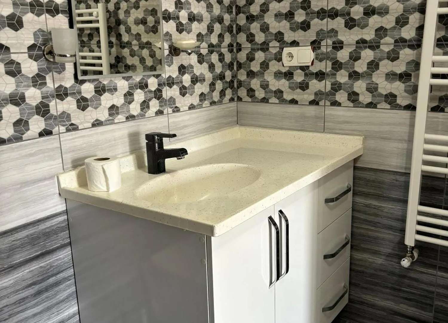 Milas-Bodrum Oezel Havuzlu Triplex Villa 0*, Milas