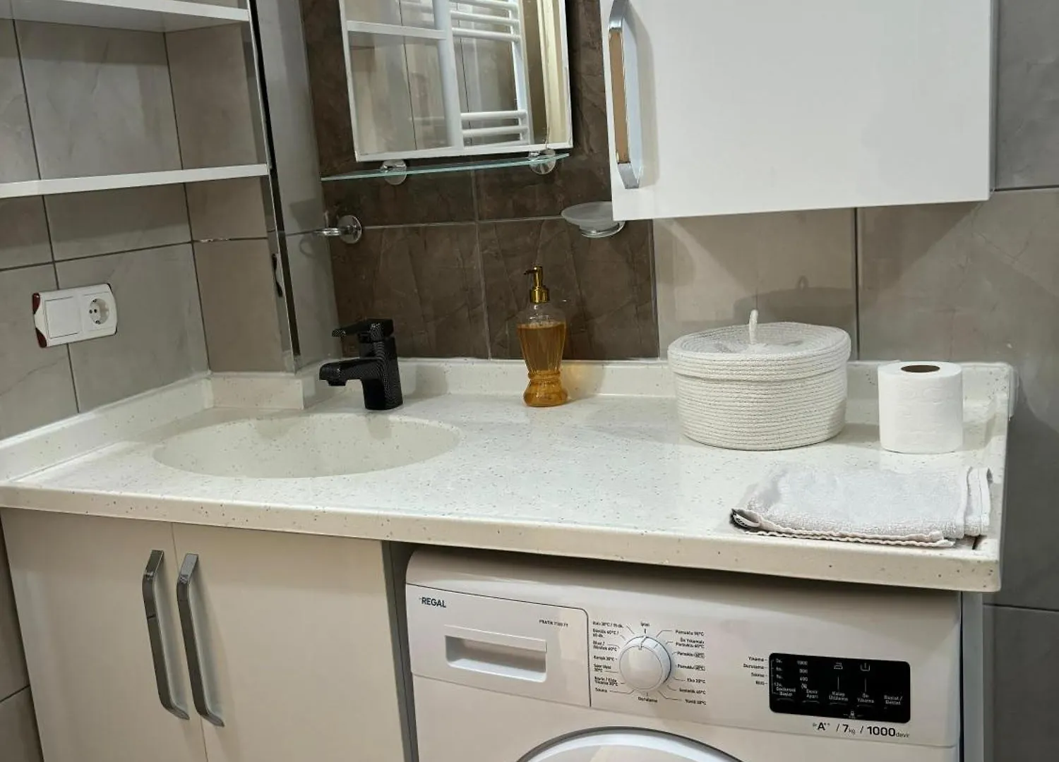 Milas-Bodrum Oezel Havuzlu Triplex Villa